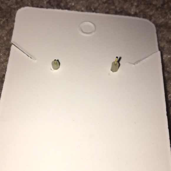 GETTING RID OF - Picture 4 of 5